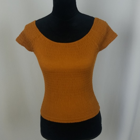 American Rag women S smocked off the shoulder top - Picture 2 of 6